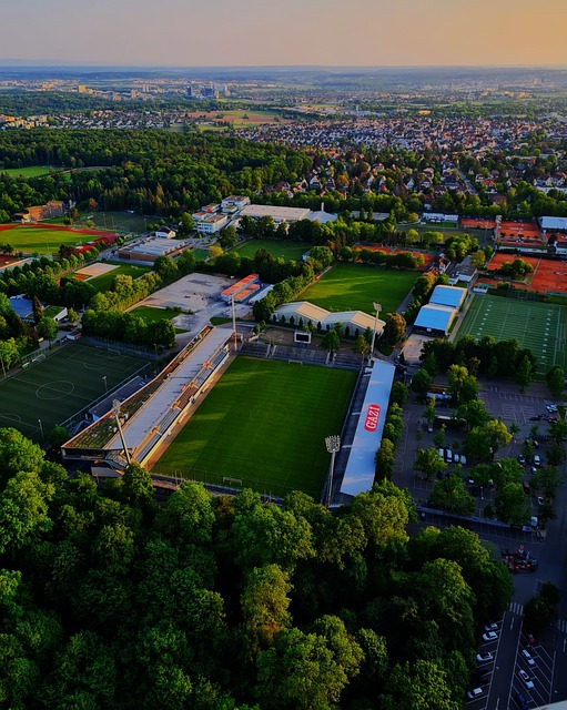 年都充满戏 年都充满戏